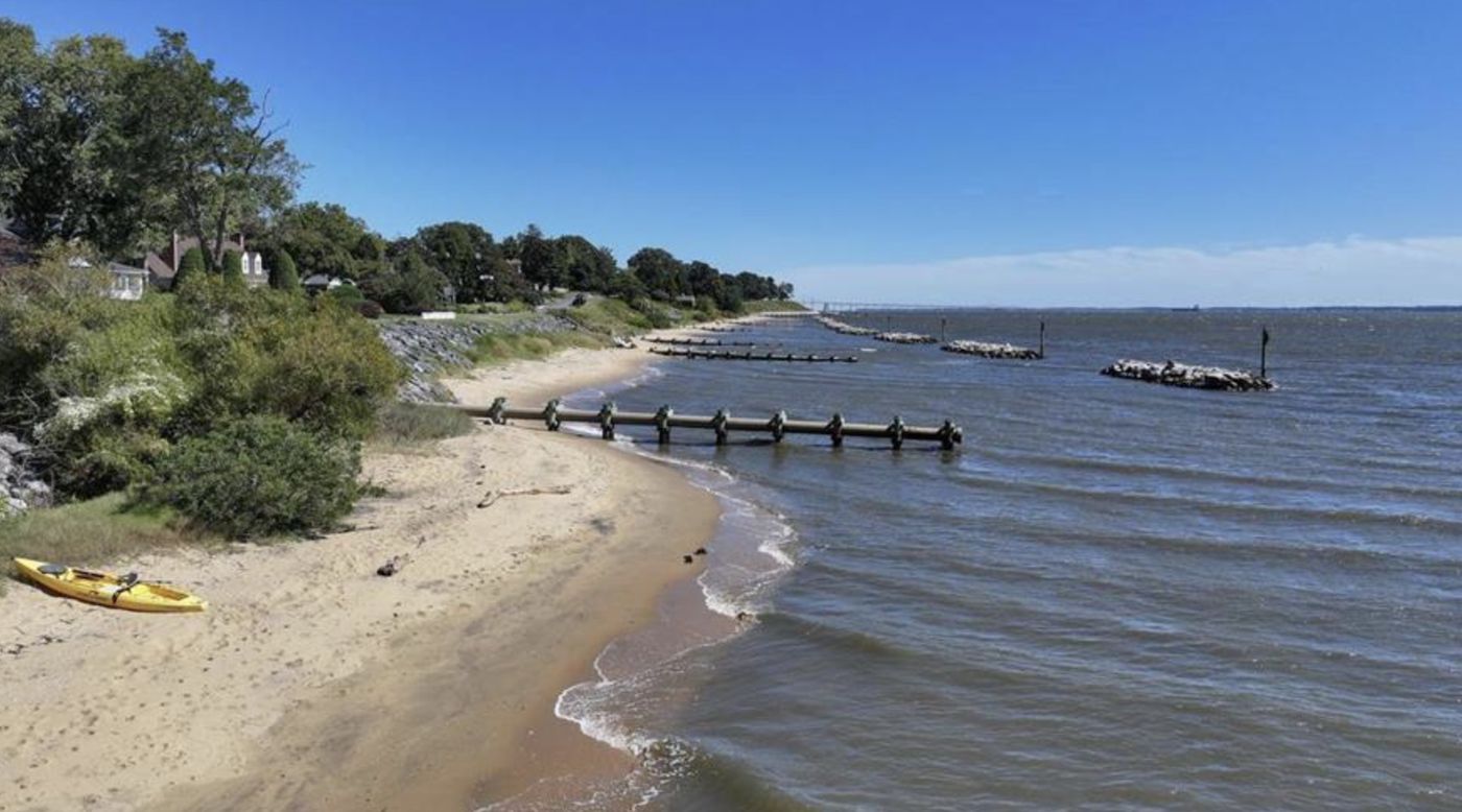 Bay Ridge community beach with kayak and pier